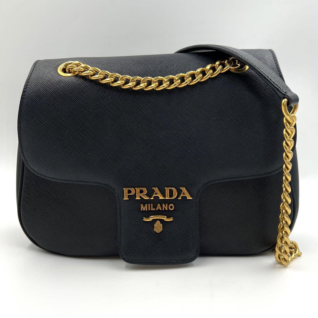 【定価46万円 極美品】PRADA プラダ チェーンショルダーバッグ ポシェット サフィアーノレザー 本革 黒 ブラック ゴールド金具 肩掛け