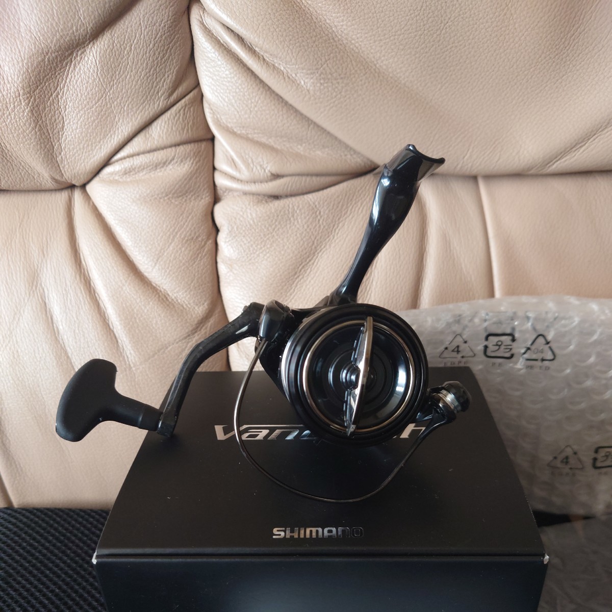 シマノ:19ヴァンキッシュC3000XG(動作良好の美品) シマノ:19ヴァンキッシュC3000XG(動作良好の美品)