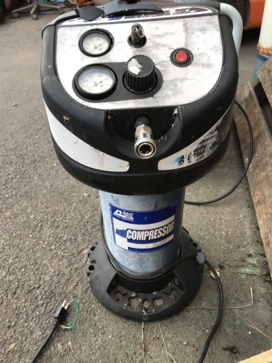 アネスト岩田 FX2052 オイルレスエアーコンプレッサー 8L 2馬力 アネスト岩田 FX2052 オイルレスエアーコンプレッサー 8L 2馬力