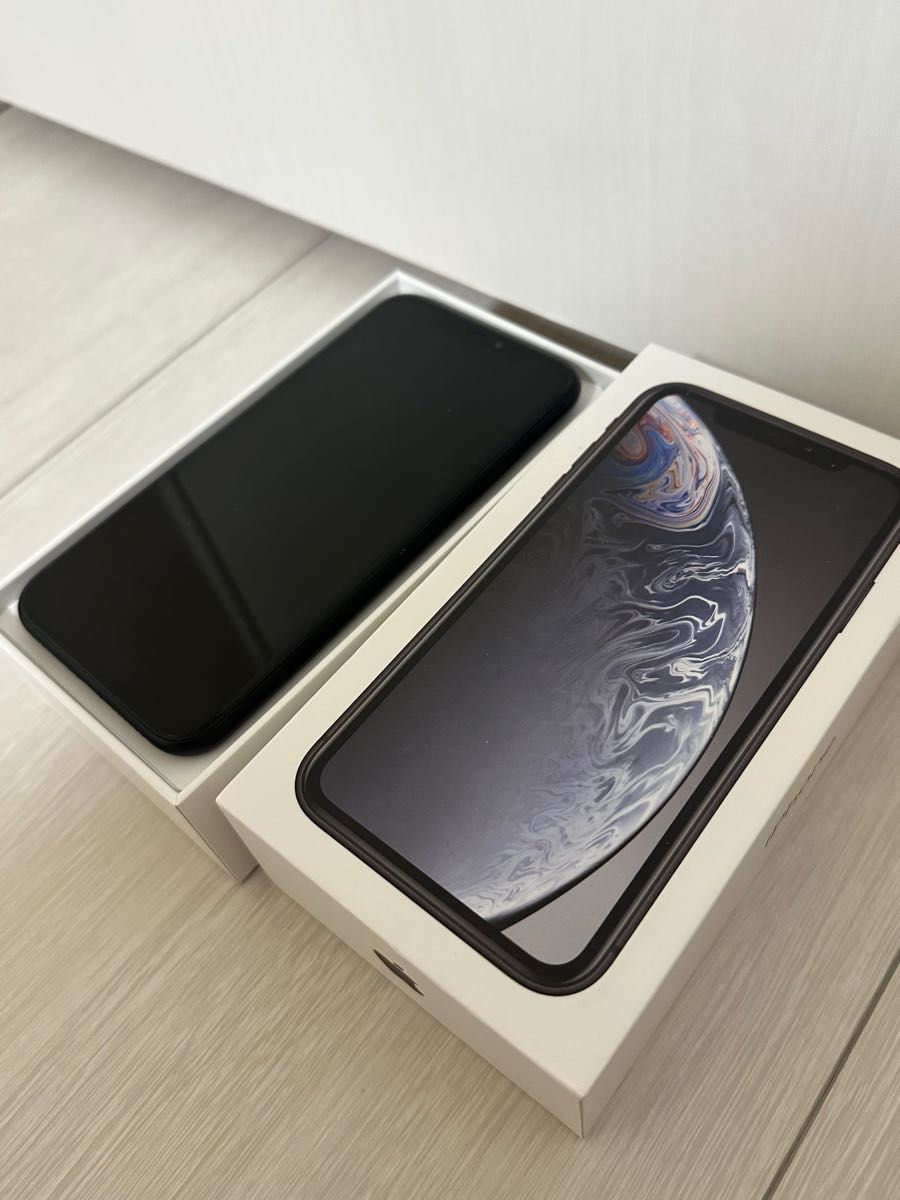 iPhone XR Black 128 GB SIMフリー-