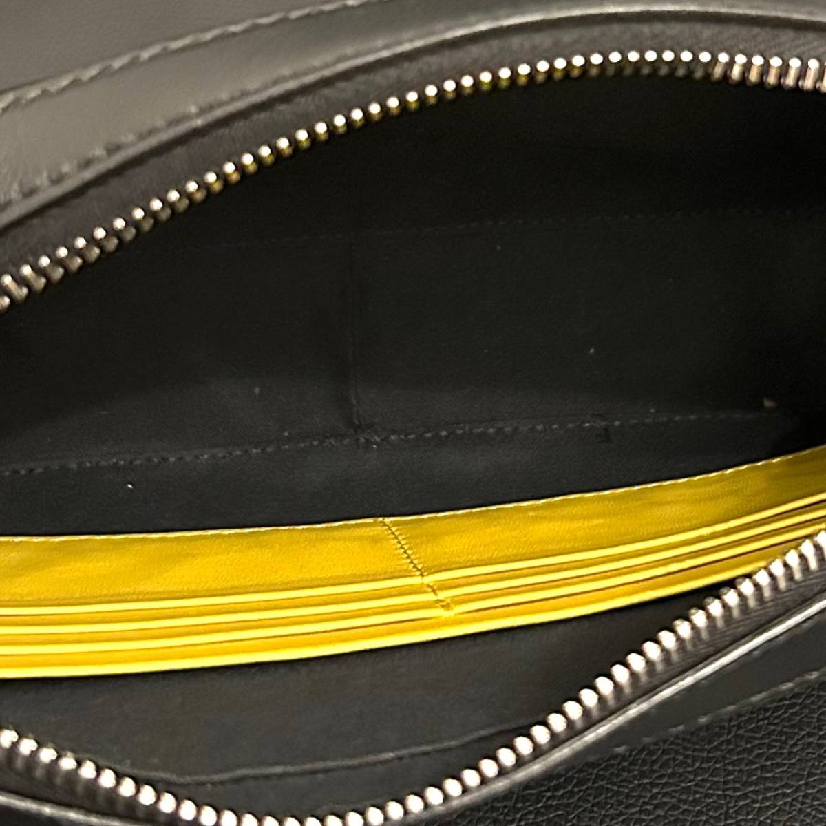 正規品 FENDI LOGO CAMERA CASE MEDIUM ギャラ付き美品 フェンディ ロゴカメラショルダーバッグ 鞄 本物 男女兼用 6