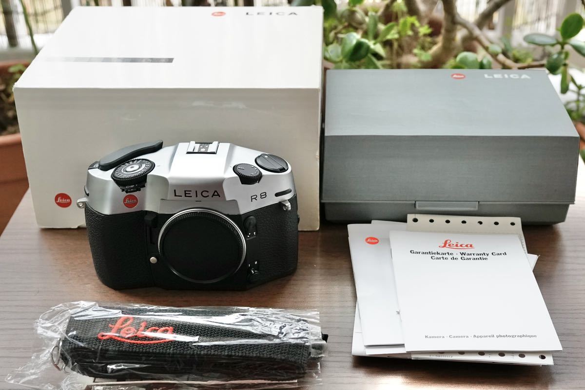 ほぼ未使用品 Leica ライカ R8 ボディ シルバー 付属品完備 フィルム