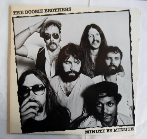 A☆国内盤中古LP☆ドゥビー・ブラザース(DOOBIE BROTHERS)「ミニット・バイ・ミニット」 解説/英詞ライナーつき_画像1