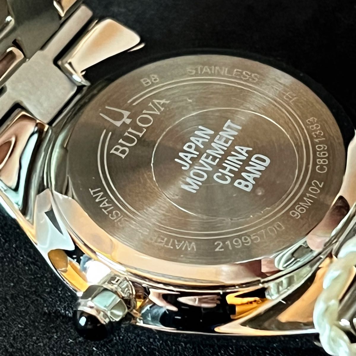 【新品未使用】BULOVA/ブローバ/レディース腕時計/お洒落/シルバー色/高級/プレゼントに/激レア/女性.婦人用/綺麗/上品