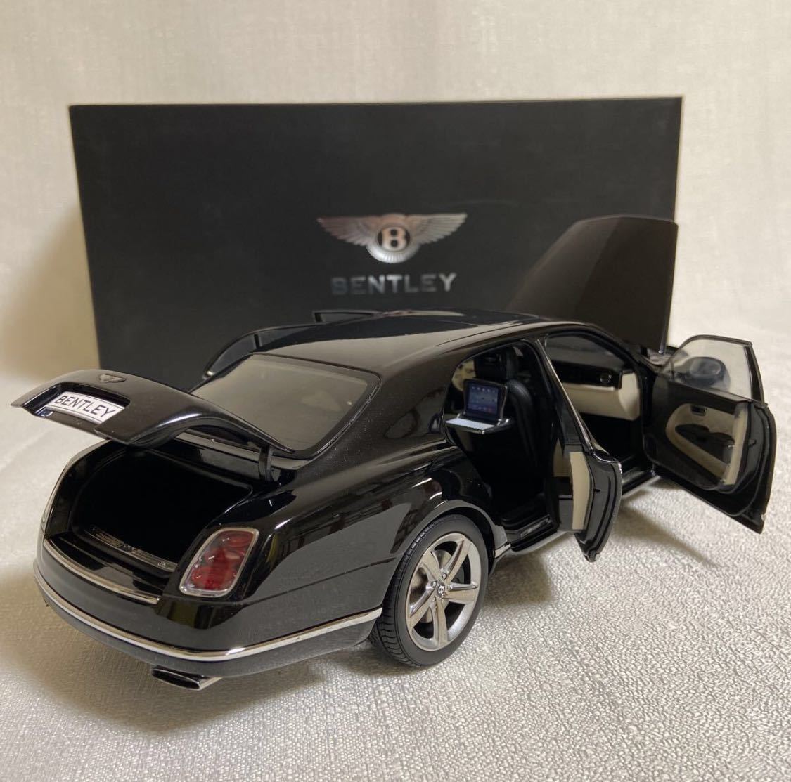 1/18 ベントレー ミュルザンヌ スピード Bentleyブラック