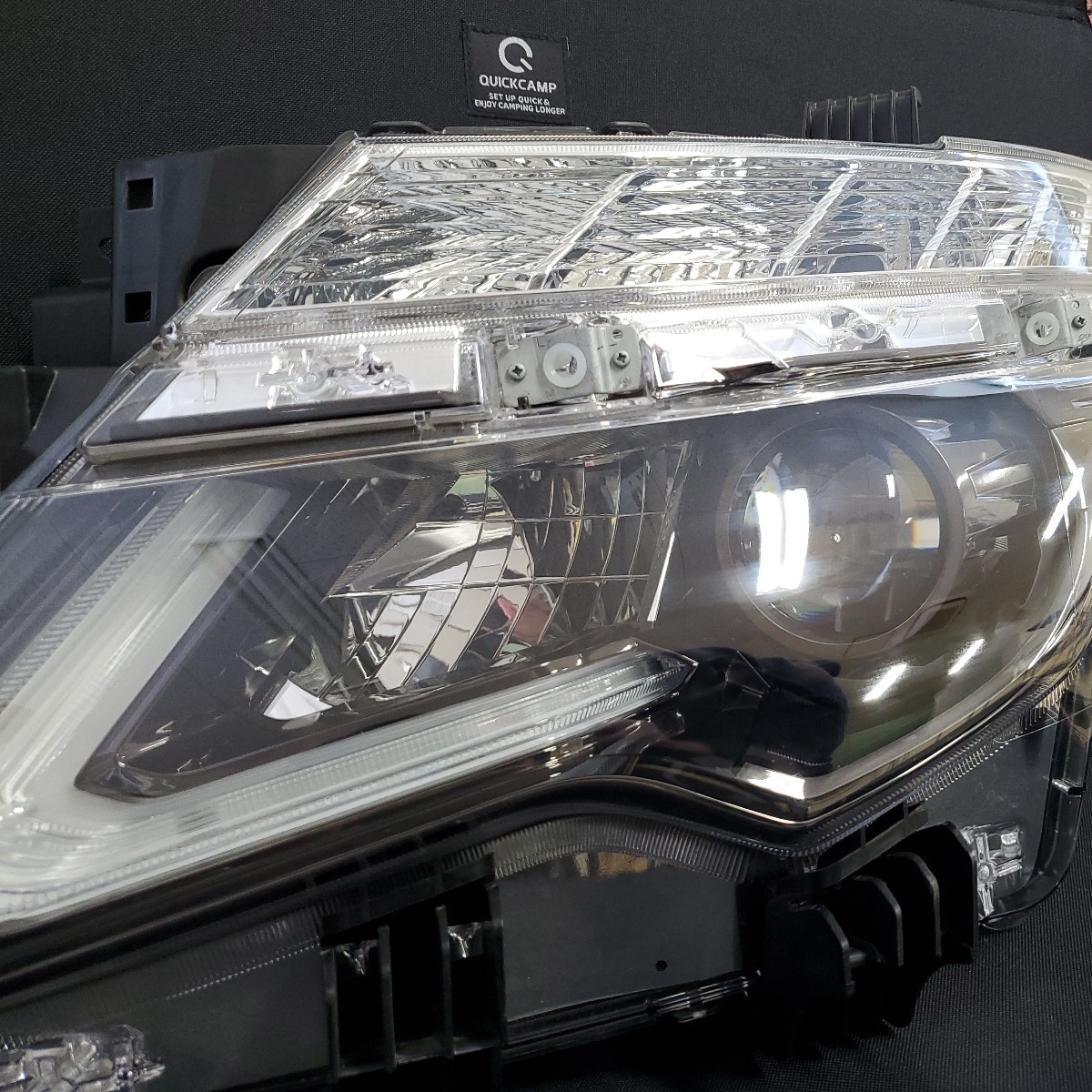 喜ばれる誕生日プレゼント E52 前期HID→後期LED エルグランド ヘッド