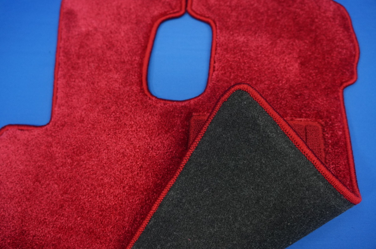  Grand Profia для FEELfi-ru коврик на пол водительское сиденье темный красный 