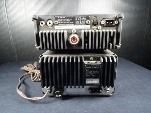 TRIO　TR-7500 FMトランシーバー / PS-6 DC POWER SUPPLY　セット　通電確認 O.K. 動作現状品_画像2