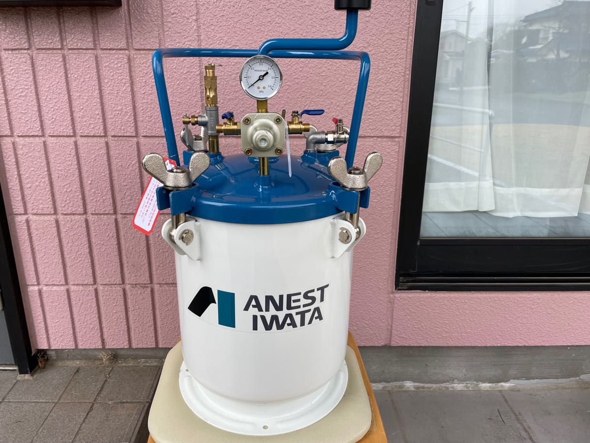 アネスト岩田 塗料 加圧タンク 汎用 (手動攪拌式)20L() PT-20D アネスト岩田 塗料 加圧タンク 汎用 (手動攪拌式)20L() PT-20D