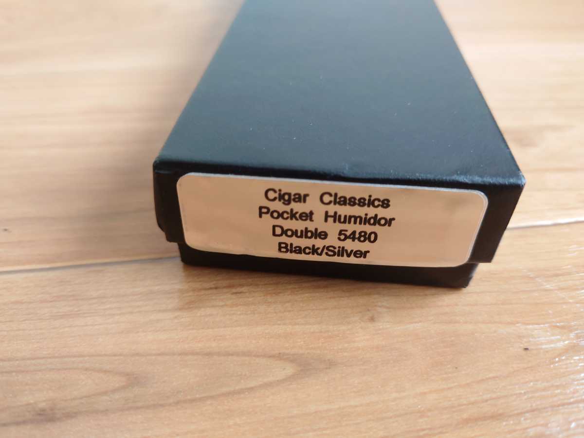 【葉巻】 ¥22,000 Ciger classics 葉巻ケース レザー ステンレス 携帯ヒュミドール ブラック シルバー 希少品の画像4