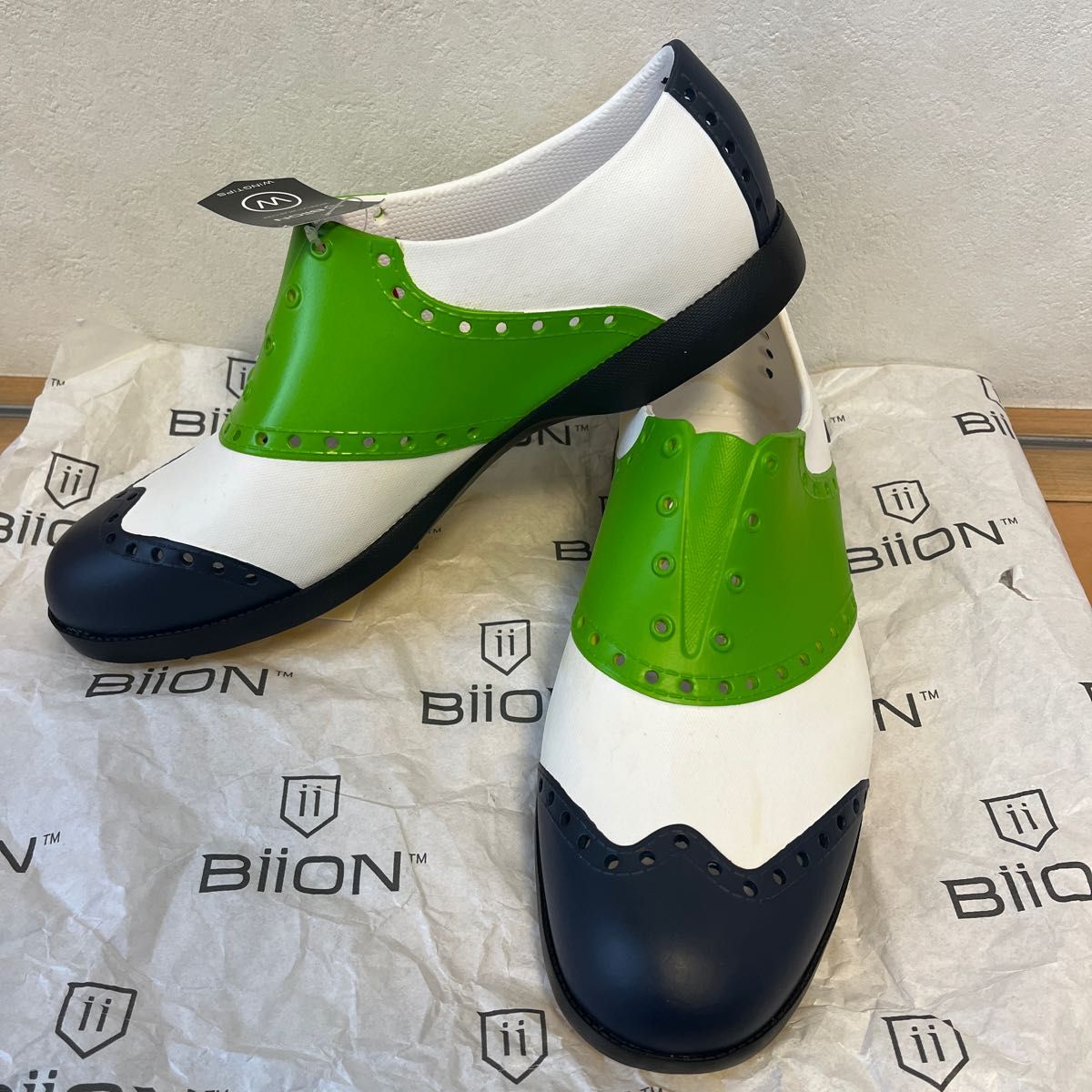 爆買いHOT ライト Biion ゴルフシューズ M4 ホワイト/ブルー BI-1019
