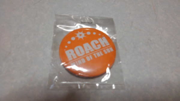 ■　ROACH　ローチ　【　MIND OF THE SUN 缶バッジ　直径4cm強　】　未開封新品♪_画像1