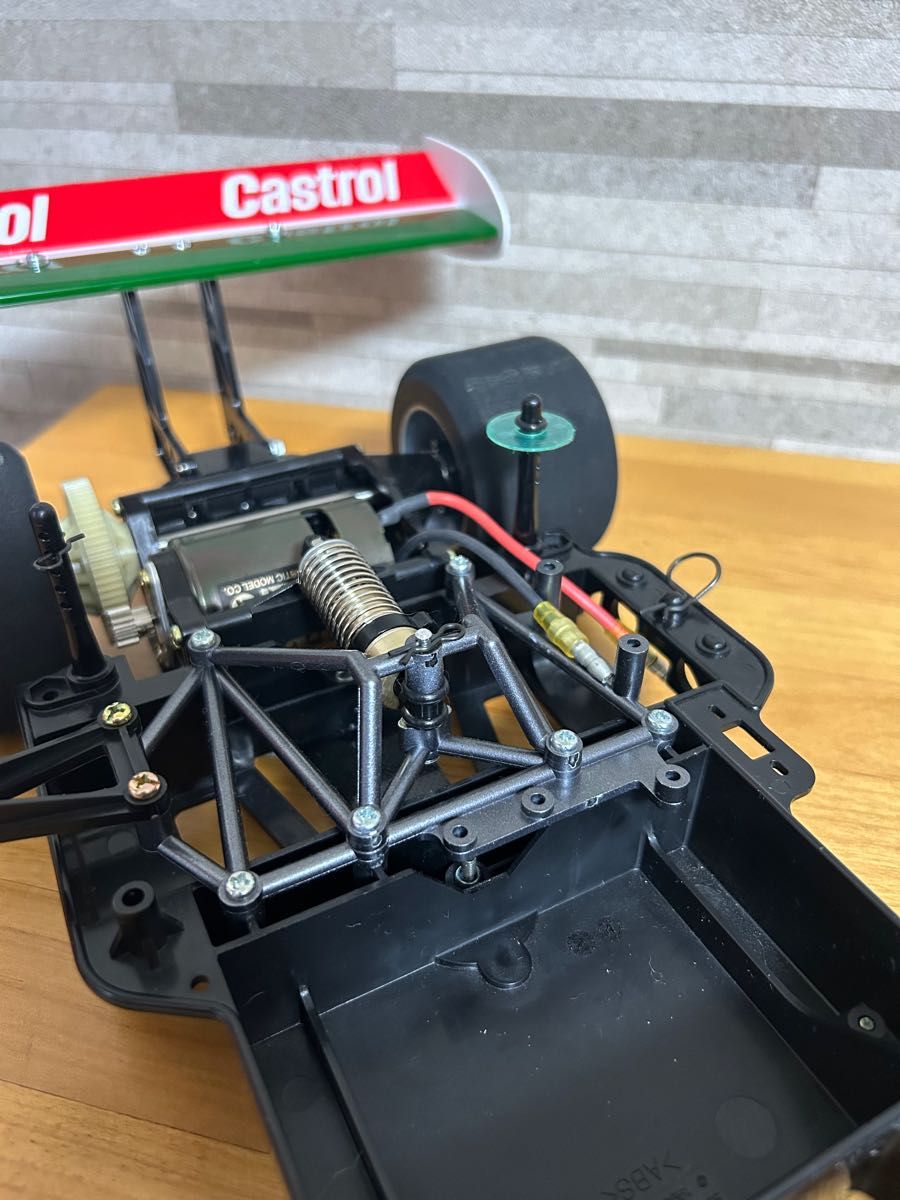 タミヤ ジャガー XJR-12 デイトナ仕様 ボディ + Cカーシャーシ タミヤ ジャガー XJR-12 デイトナ仕様 ボディ + Cカーシャーシ