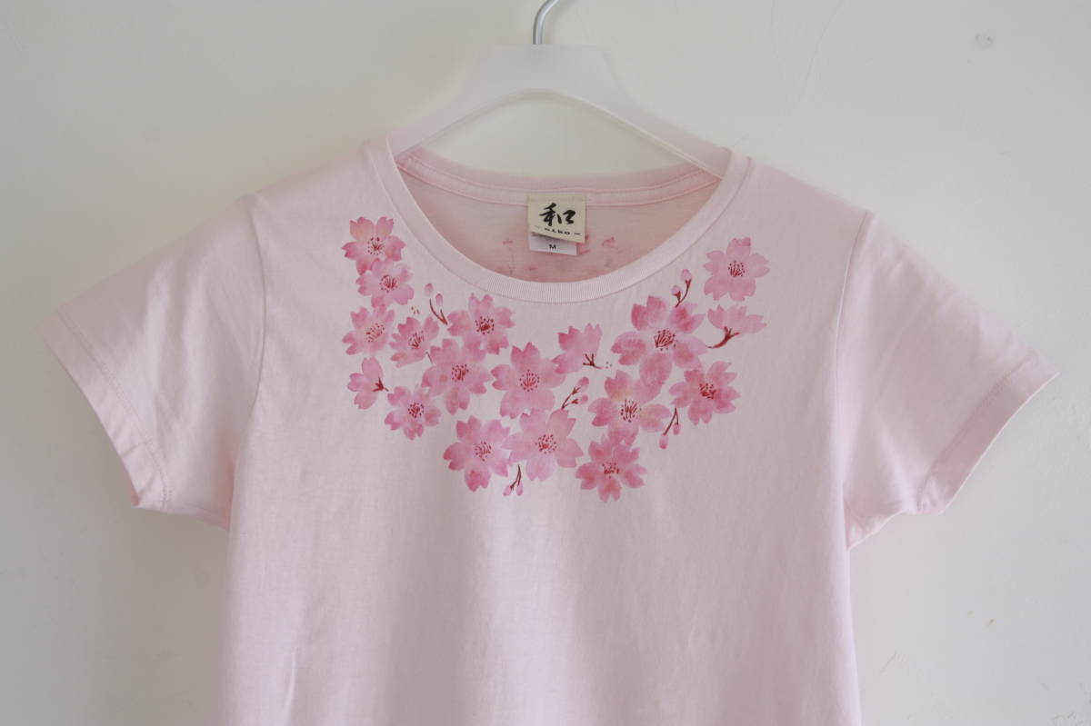 レディース Tシャツ Lサイズ ピンク コサージュ桜柄Tシャツ 手描きで描いた桜の花柄Tシャツ 女性　プレゼント_画像6