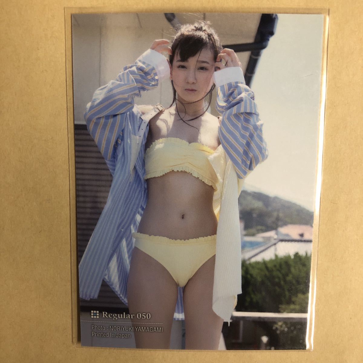 LADYBABY 金子理江 Vol.3 トレカ アイドル グラビア カード 水着 ビキニ 050 タレント トレーディングカード_画像1