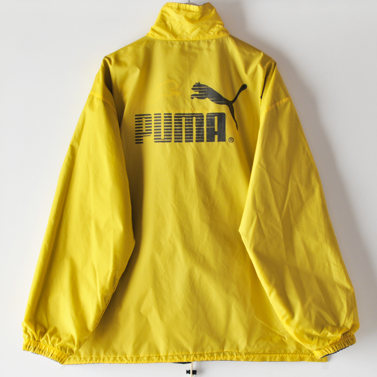 80s PUMA プーマ ナイロン リバーシブル トレーニング ジャケット XXL イエロー ブラック 刺繍ロゴ ビッグサイズ /ヴィンテージ 90s ユーロ_画像2