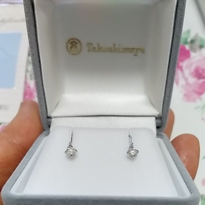 Pt900合計0、2Ct天然ダイヤフックピアス | alfasaac.com