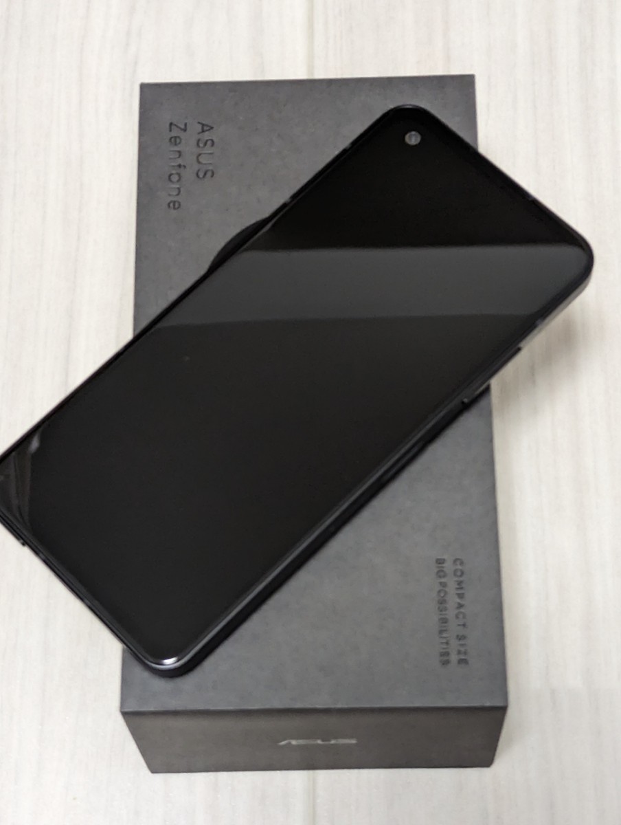 ASUS Zenfone9 8G 256GB 新品同様品　ASUS公式ストアー購入