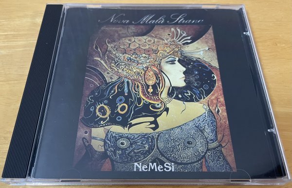 ◎NOVA MALA STRANA / NeMeSi ( イタリア産・魔女ヴォーカル・ダークシンフォ / ゴシック ) ※イタリア盤CD【 MELLOW MMP 303 】1997年発売_画像1