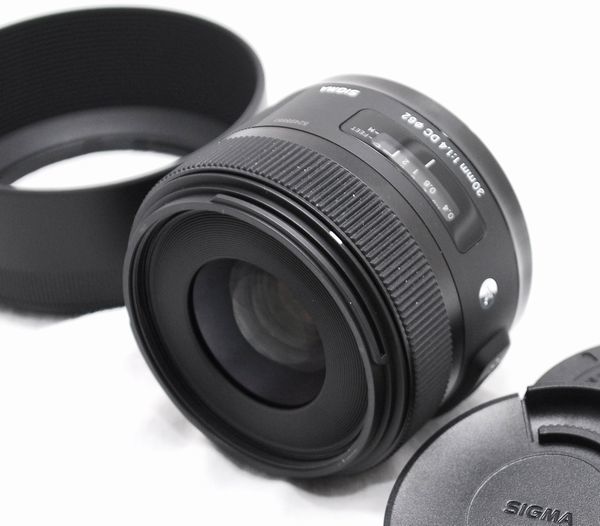 【新品級の超美品・付属品完備】SIGMA シグマ 30mm f/1.4 DC HSM Art Nikon ニコン_画像2