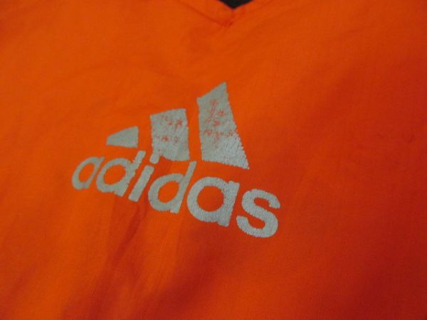 (52429)adidas　アディダス　サッカー　ピステ　プルオーバー　防寒　防風　裏起毛　オレンジ系　160㎝　USED_神経質な方の入札はご遠慮ください。