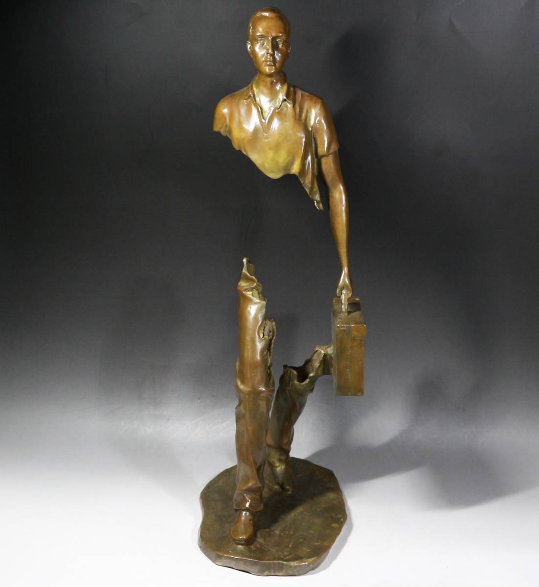 ■ブロンズ像■特大・LaLuce・ラルーチェ・ブロンズ・男性像・ブロンズ彫刻・銅像・彫像・置物・オブジェ・高さ60㌢・f561_画像2