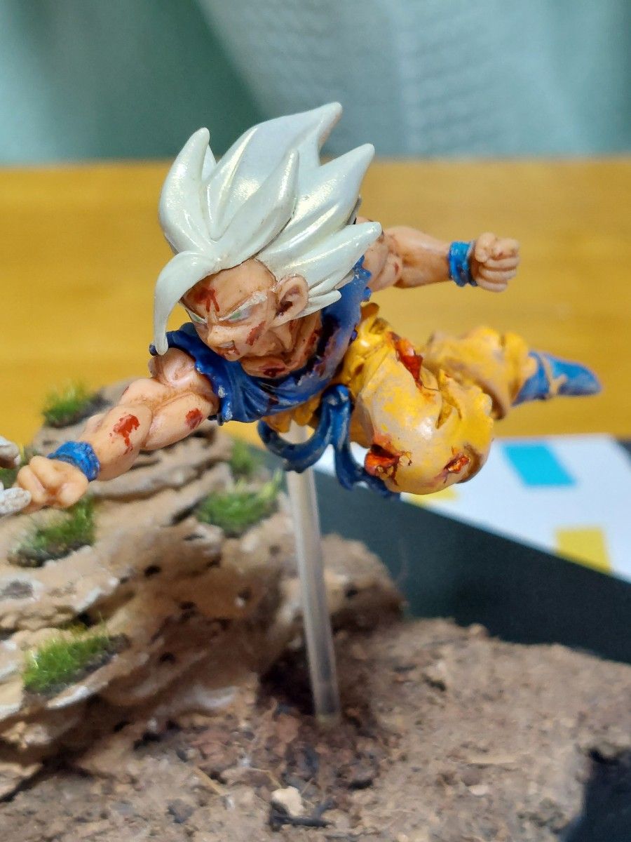 HG ドラゴンボールZ スーパーサイヤ人孫悟空VS破壊王子ベジータ【リペイントジオラマ】