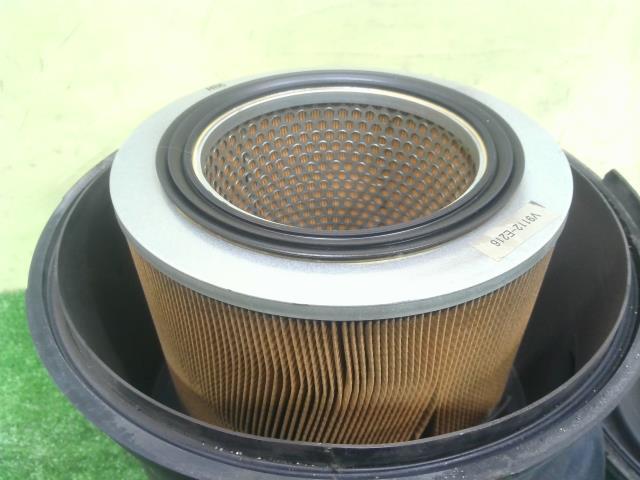 中古 タイタン KK-WHF5T エアクリーナーASSY TF YJ34-13-320E_画像3