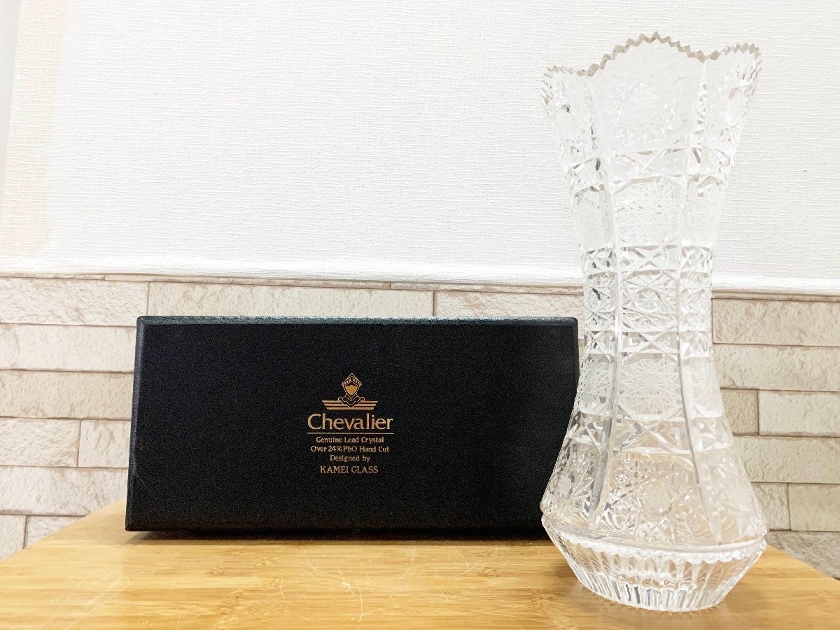 カメイガラス Chevalier シュヴァリエ クリスタル ガラス 花瓶 外箱付き 高さ35cm 花器 花入れ フラワーベース インテリア ハンドカット