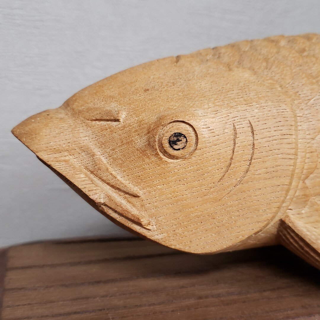 【日本産】 銘あり - Yahoo!オークション 木彫り 重さ 全長36cm 鯉の置物 木工、竹工芸