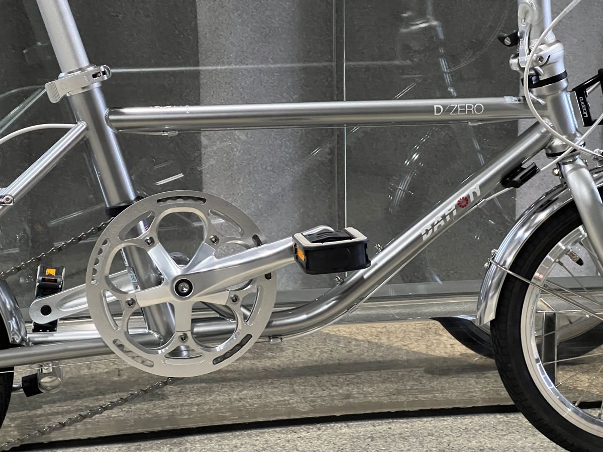 DAHON D-ZERO カスタム新車ダホン 整備完了 ミニベロ 16インチ DAHON D-ZERO カスタム新車ダホン 整備完了 ミニベロ 16インチ