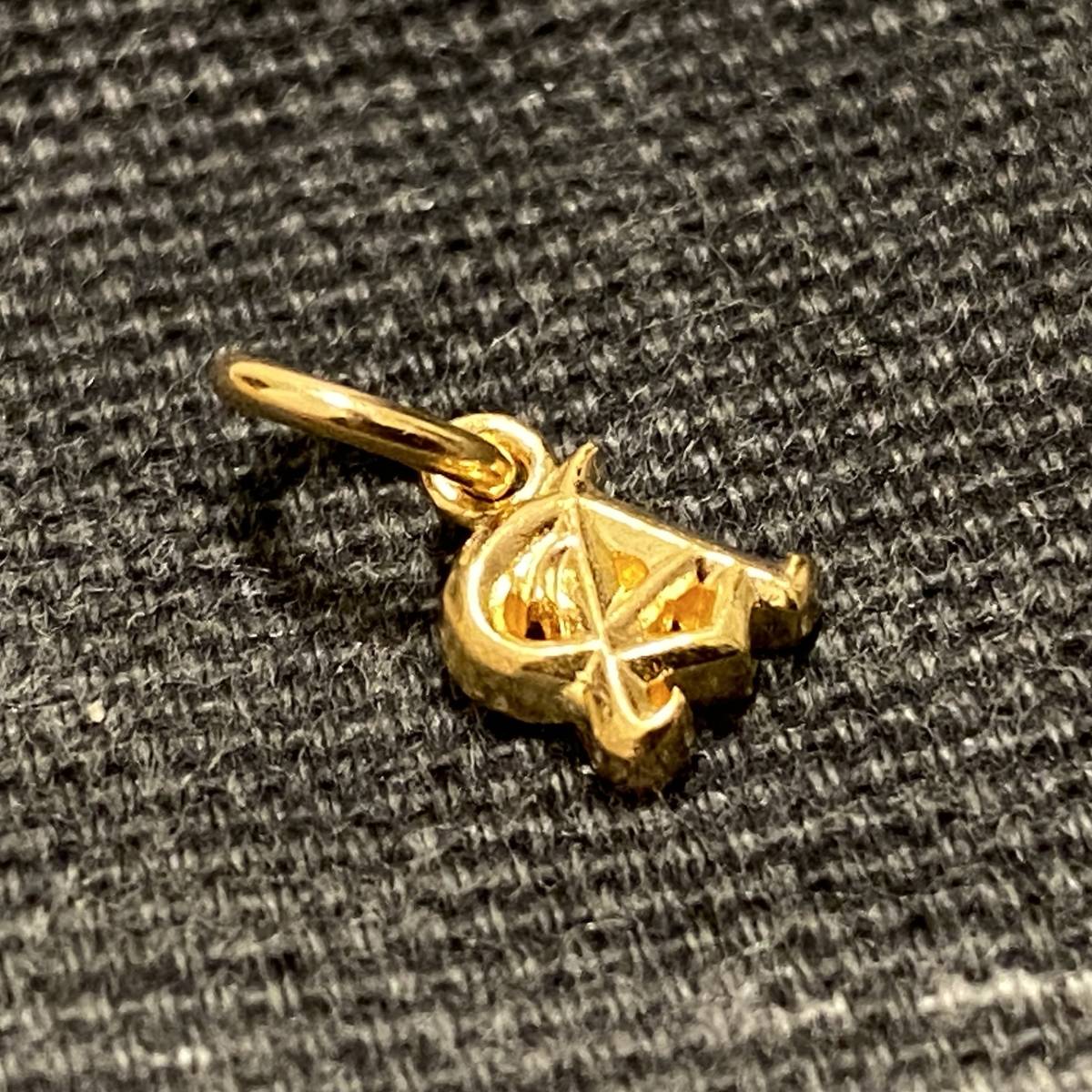 CHROME HEARTS 22k イニシャル スタックチャーム ミニ A ネックレス