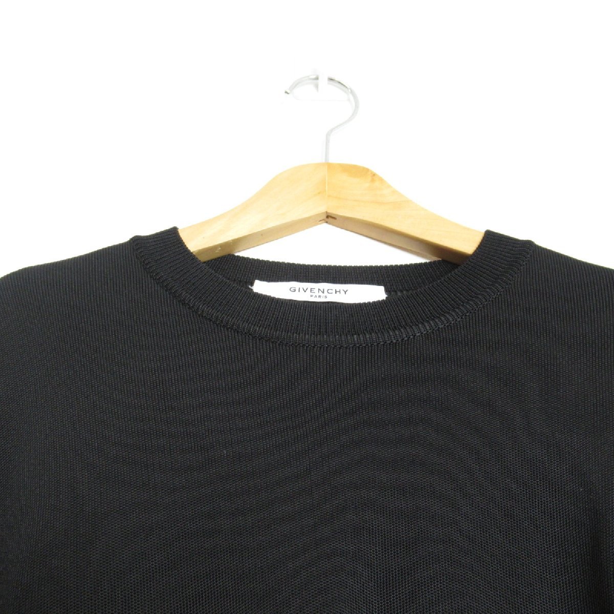 GIVENCHY ジバンシィ セーター チャーム付きセーター ブラック系
