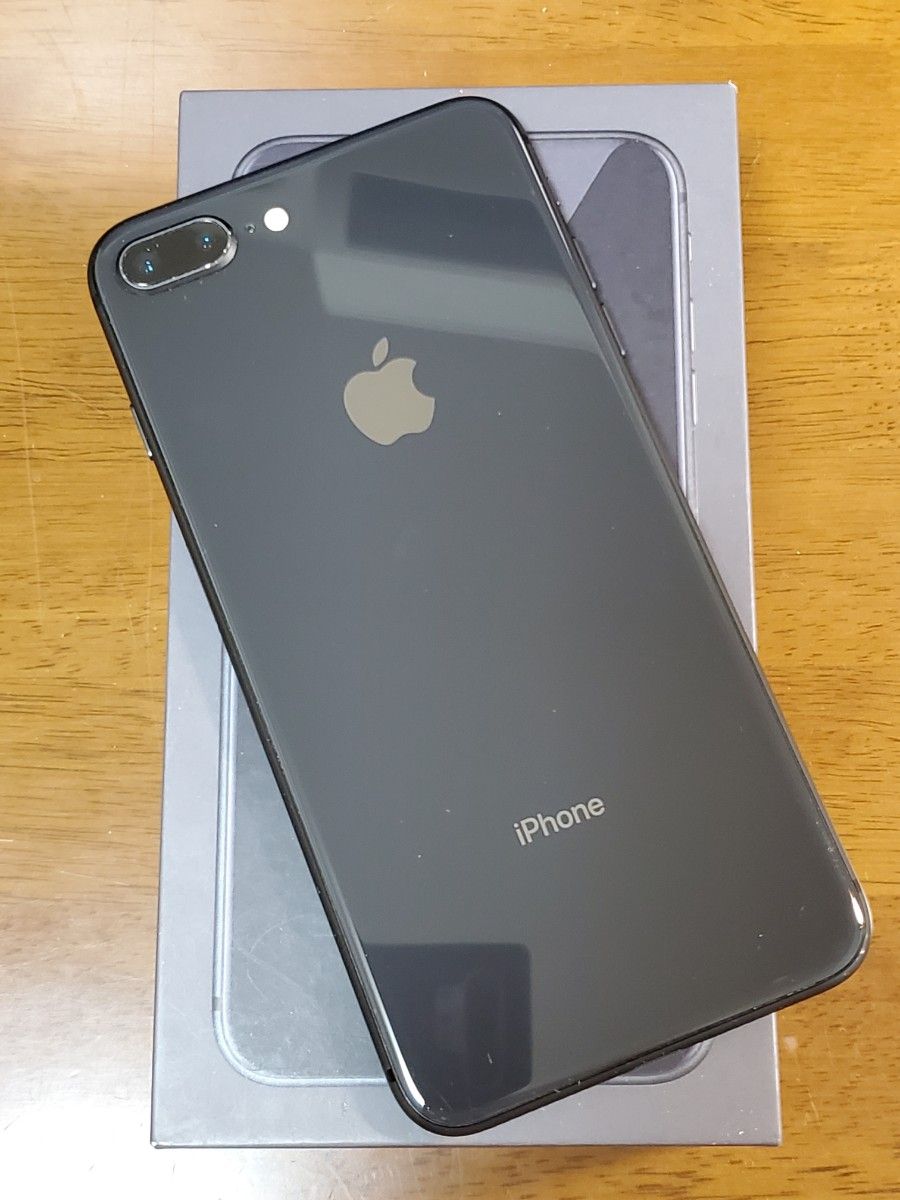 美品 iPhone8 plus 256GB SIMフリー｜PayPayフリマ