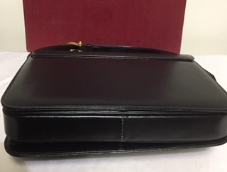  unused cow leather handbag ( boxed ) 1030