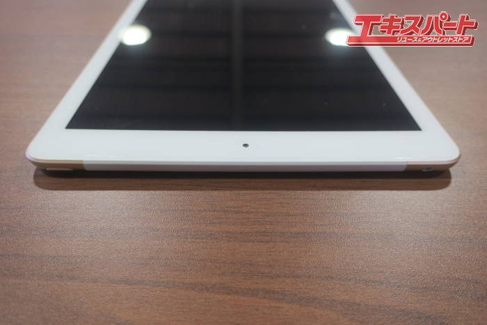Apple iPad 第5世代 Wi-Fi+Cellular 32GB MPG42J/A SIMフリー ゴールド 9.7型タブレット 初期化済み_画像4