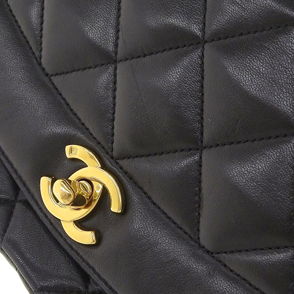 【中古】CHANEL シャネル マトラッセ ダイアナ チェーンショルダー ショルダーバッグ ブラック レザー 3番台 レディース【質屋】_画像5