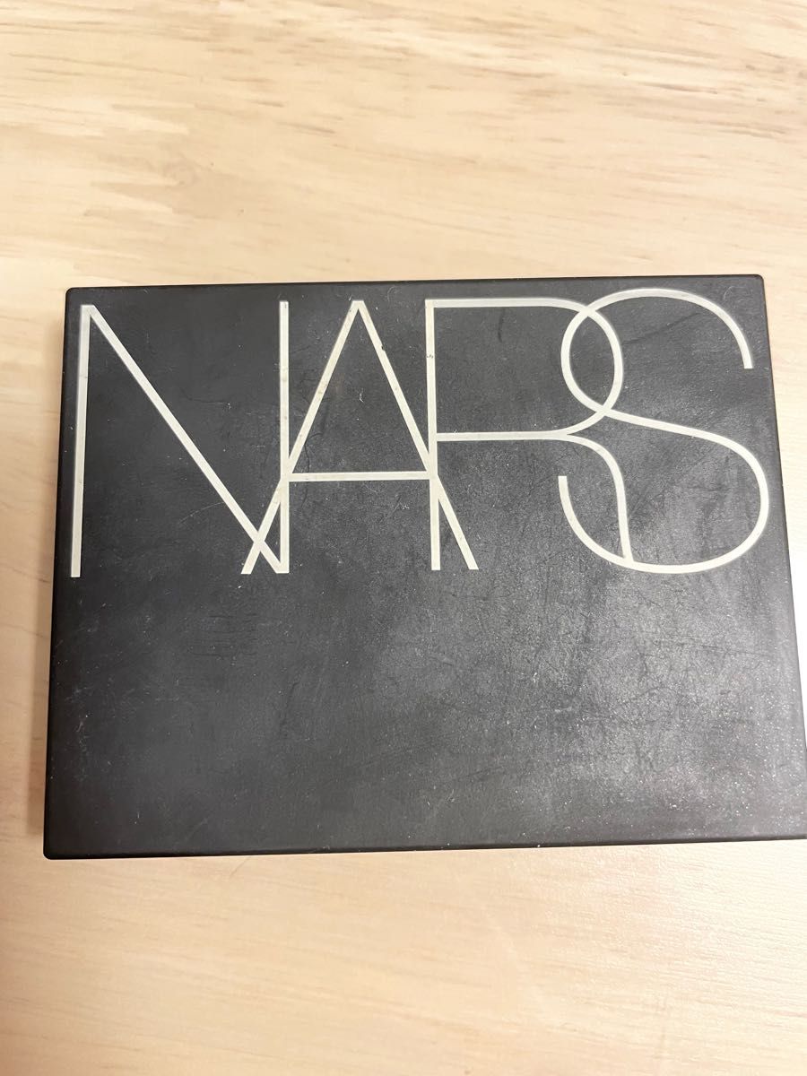 NARS ナーズ モザイクグローブラッシュ