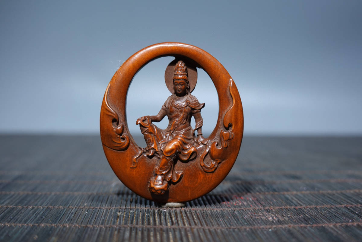▽鴻▽ 黄楊木製 細密彫 仏光自在觀音像 置物 古賞物 中国古玩 中国古美術-