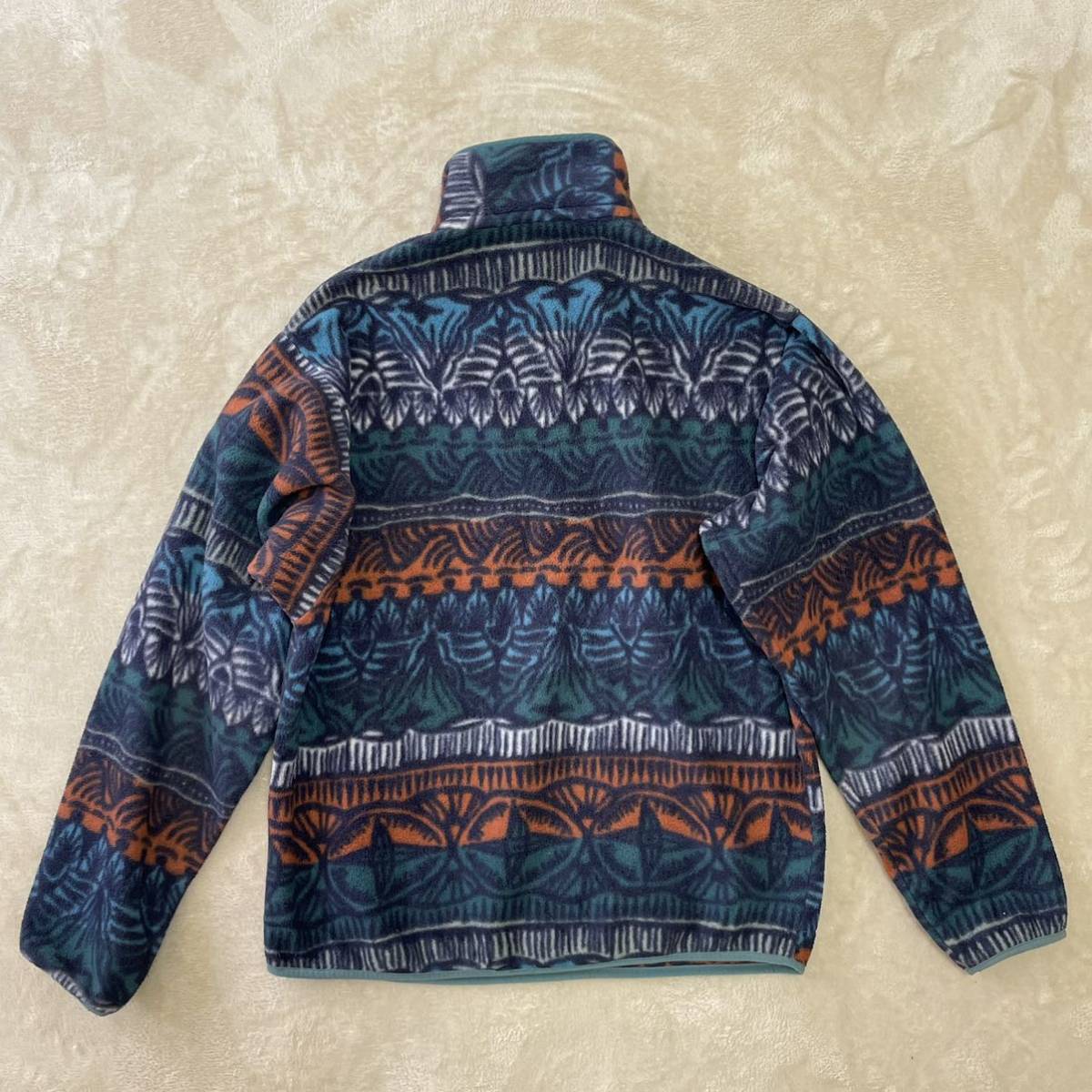 美品☆patagonia 2019年製シンチラスナップ T TBST【M】サイズ フリースプルオーバージャケット パタゴニア 古着 総柄 ネイティブ柄 