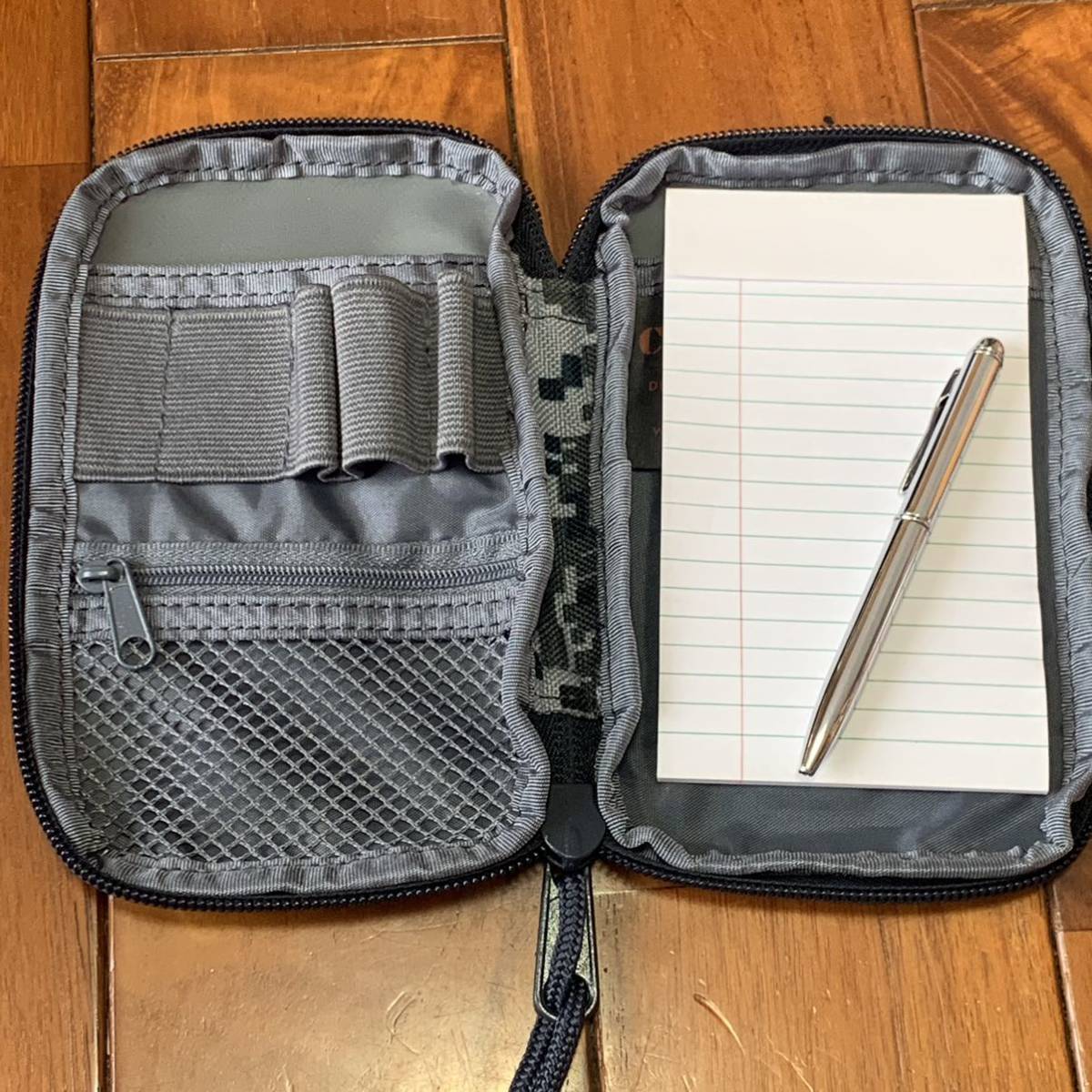 沖縄 米軍放出品 Code Alpha Tactical Gear Walking Wallet with Pad and Pen メモ帳 ノート ペン (管理番号E36)_画像1