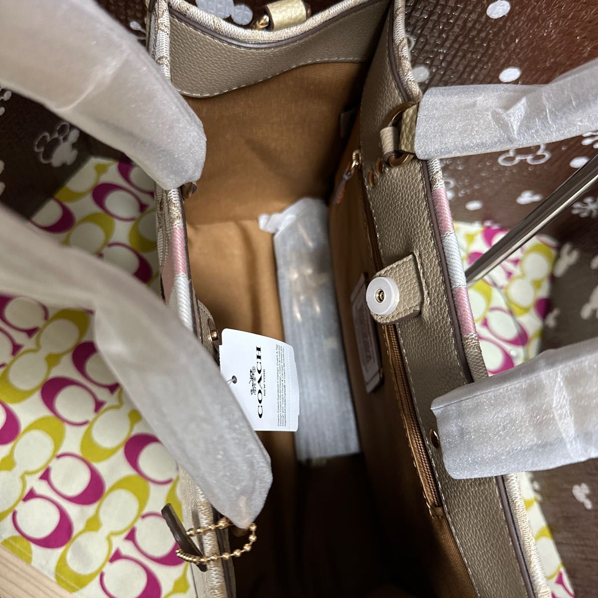 新品☆COACHデンプシーキャリーオールシグネチャージャカードウィズ