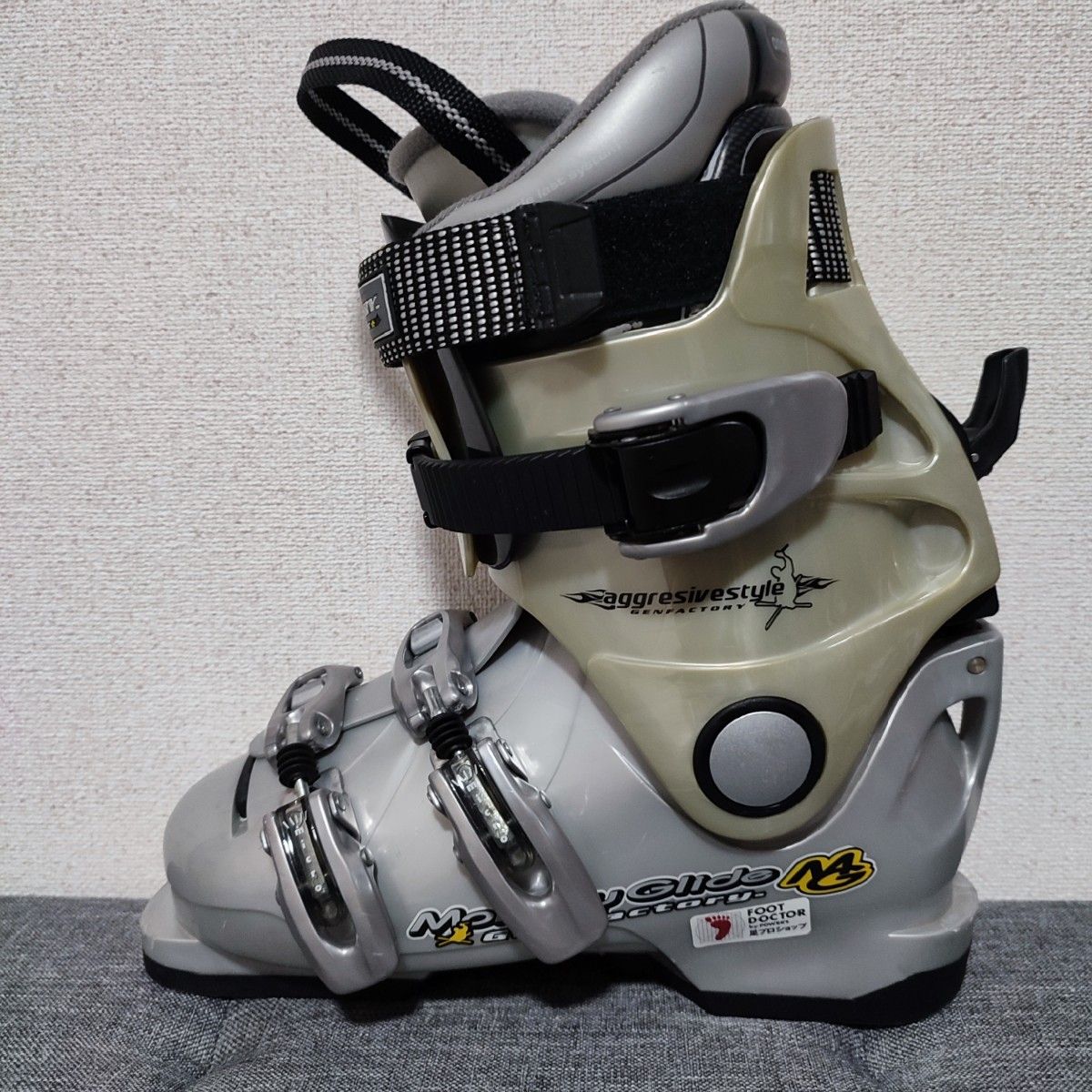 新品】シュトロイレ スキーブーツ モンキー グライド - スキー 新品】シュトロイレ スキーブーツ モンキー グライド - スキー