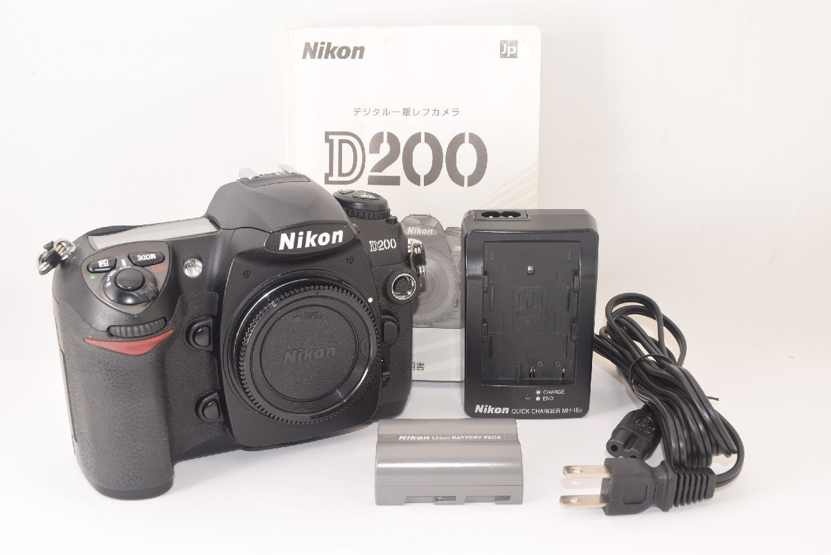 ヤフオク! - ☆美品☆ Nikon ニコン D200 ボディ デジタル一...