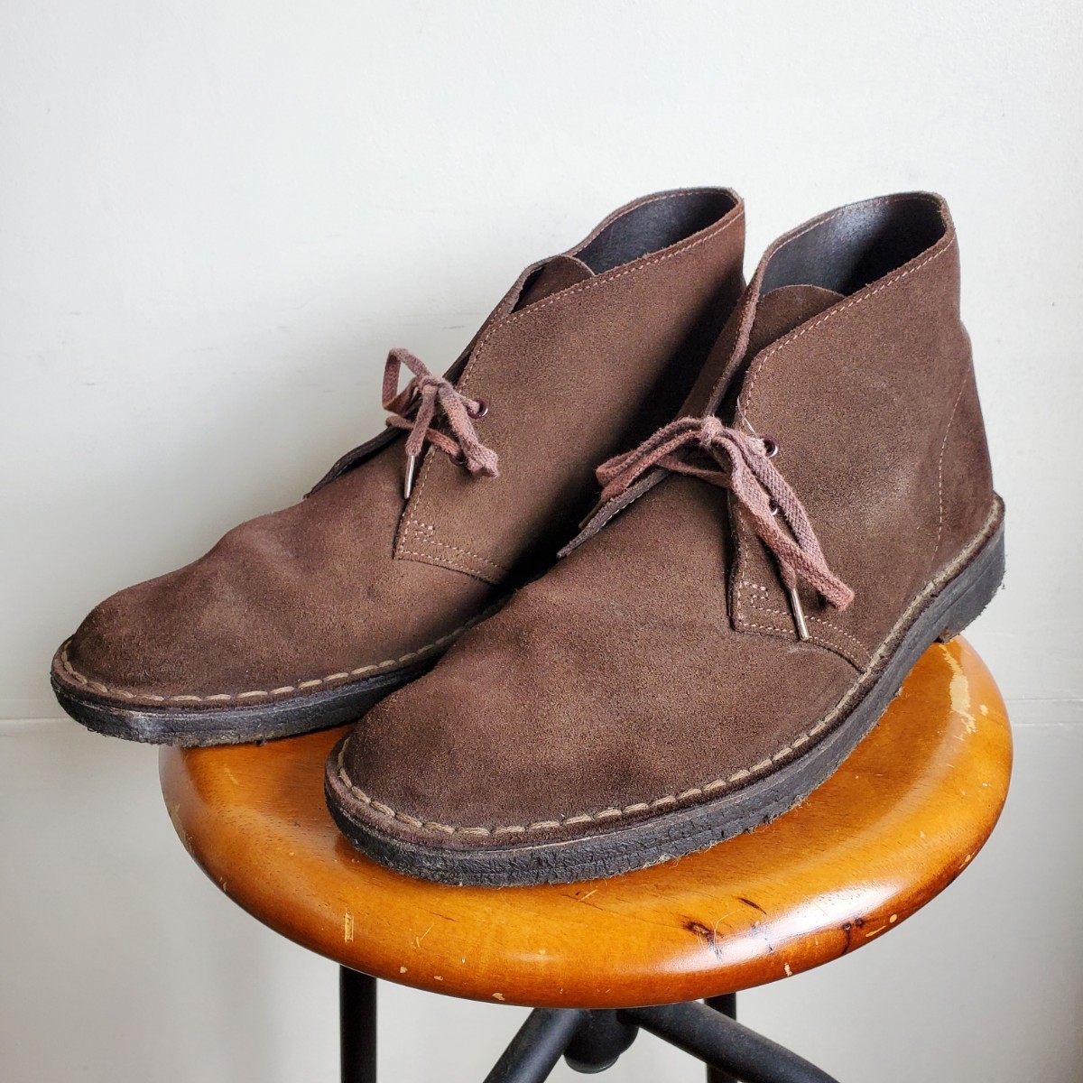 825◆Clarks クラークス 13292 スエード デザートブーツ US10/28㎝位 茶 ブラウン チャッカブーツ 2ホール クレープソール 中古 USED_画像1