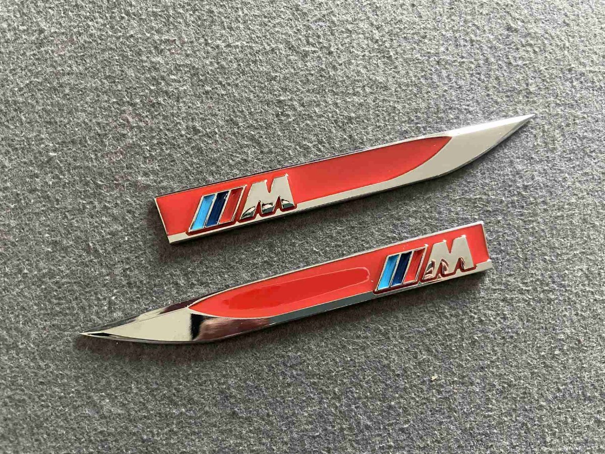 *BMW ///M* red * metal sticker emblem decal 2 pieces set 3D solid car equipment ornament both sides tape . installation easy 