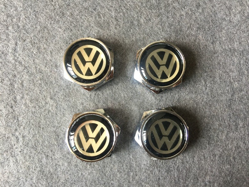 ★フォルクスワーゲン VOLKSWAGEN★02★ ナンバープレート ボルトキャップ カバー 盗難防止ねじ 4個セット ドレスアップ ネジ ステンレス製_画像2