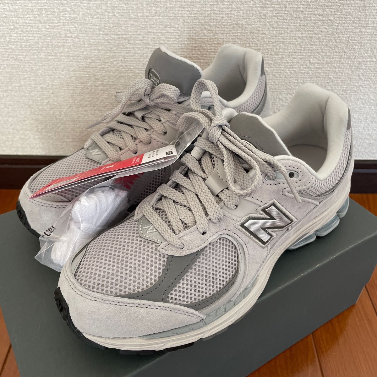☆希少！【新品未使用】ニューバランス ML2002RE 22.5cm BEIGE 靴