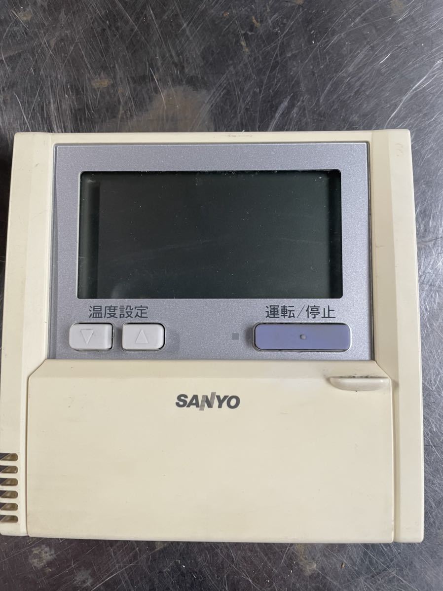 （490）SANYO サンヨー 業務用 パッケージ リモコン ＲＣＳ－ＳＨ８０Ｅ 業務用エアコンリモコン 中古 通電確認済み 送料一律210円_画像2