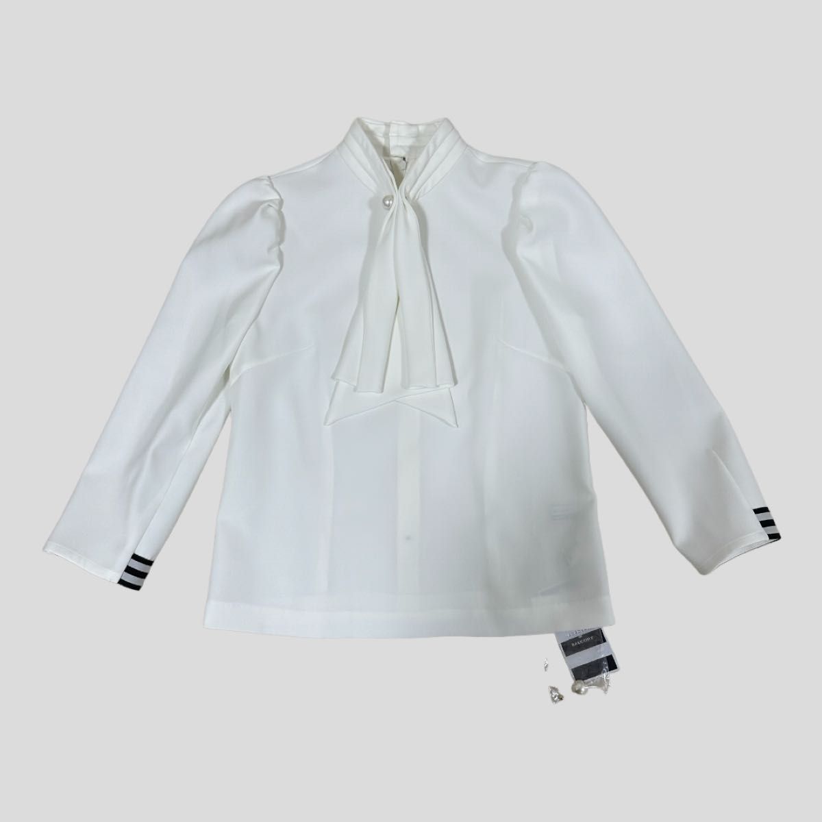 タグ付き新品36 BORDERS at BALCONY BOWTIE BLOUSE | keramorosso.com